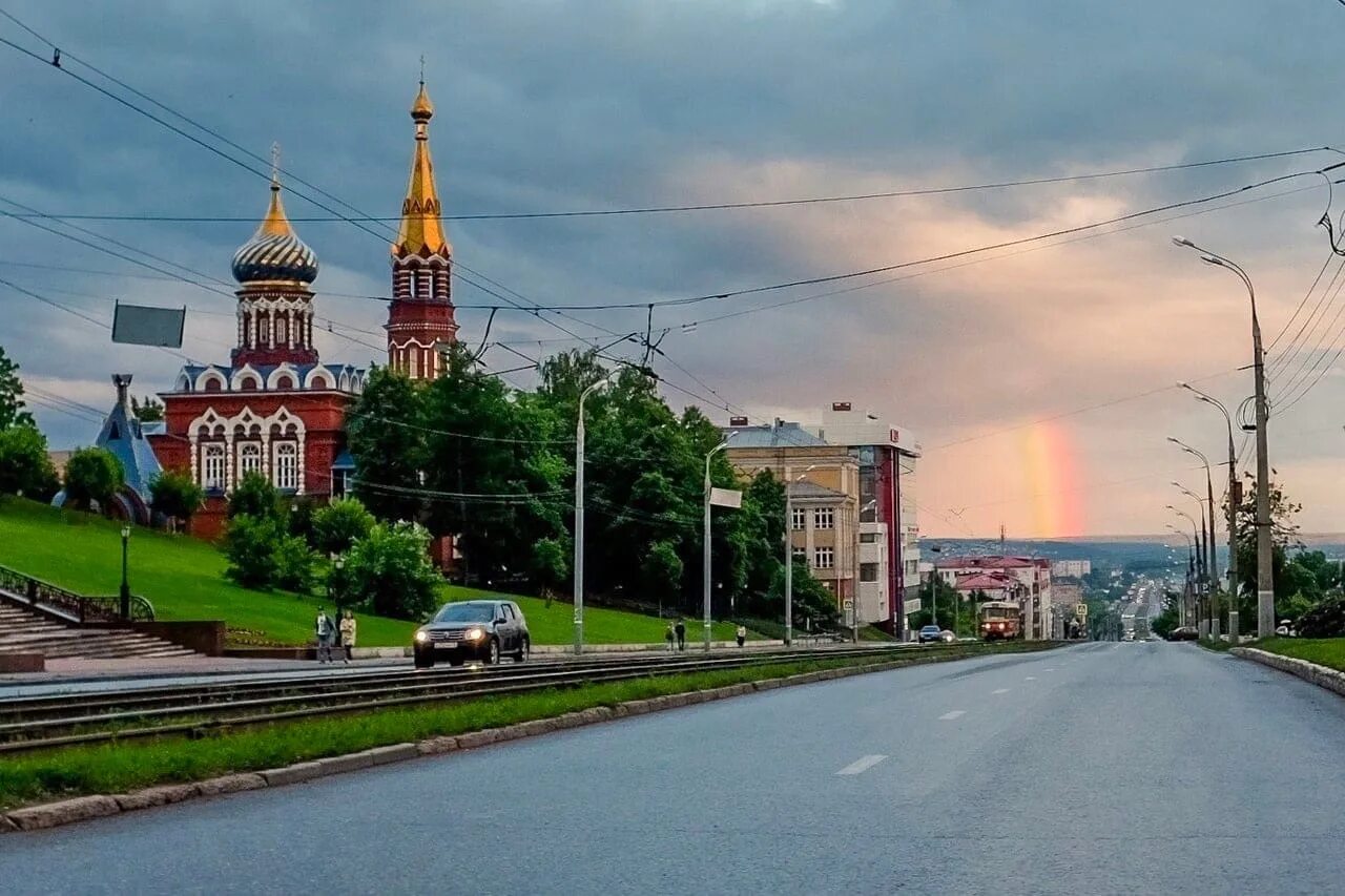 Купить в ижевске сегодня. Ижевск. Утро Ижевск. Ижевск фото. Панорама Ижевск.