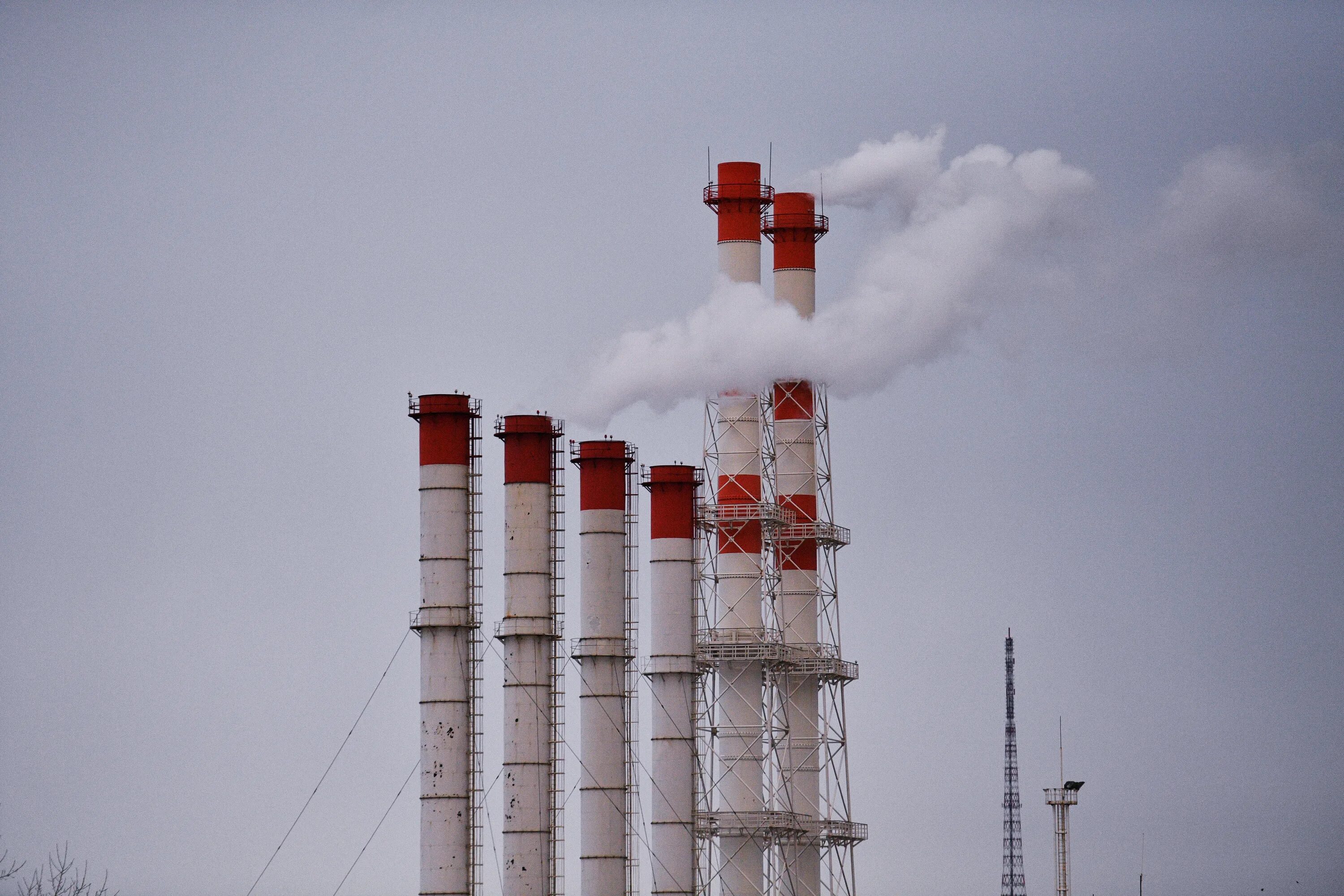 Тэц 1 красноярск. Дымовая труба тэц 1 высота. Трубы тэс. Тэц 5 киров. Благовещенская тэц.