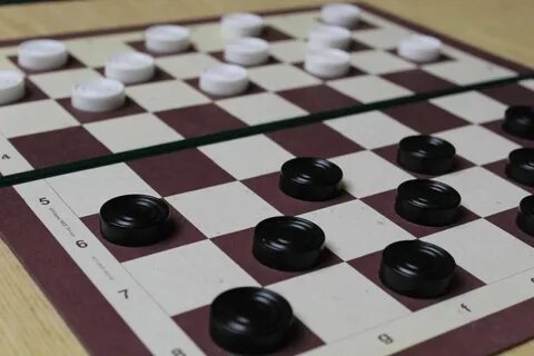 Игра в шашки самому