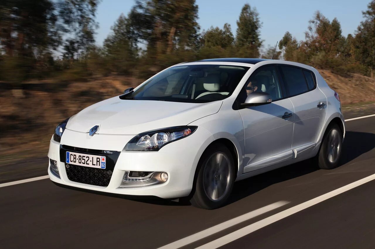 Renault megane gt 220. Renault megane 2013. 6. Renault megane 2013. Renault megane 2014 хэтчбек.