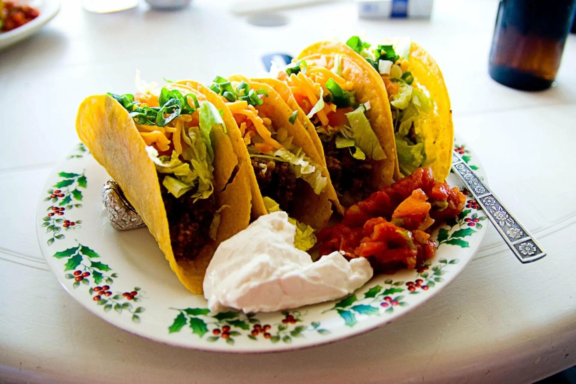 Про тако. Мексиканская кухня Такос. Мексиканская кухня тако, Тортилья. Национальное блюдо Мексики Такос. Тако или Такос.