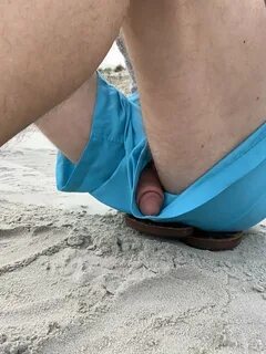 Dick_Slips's tweet photo. #dickslip at the beach 😍 https://t.co/7Z5YL...