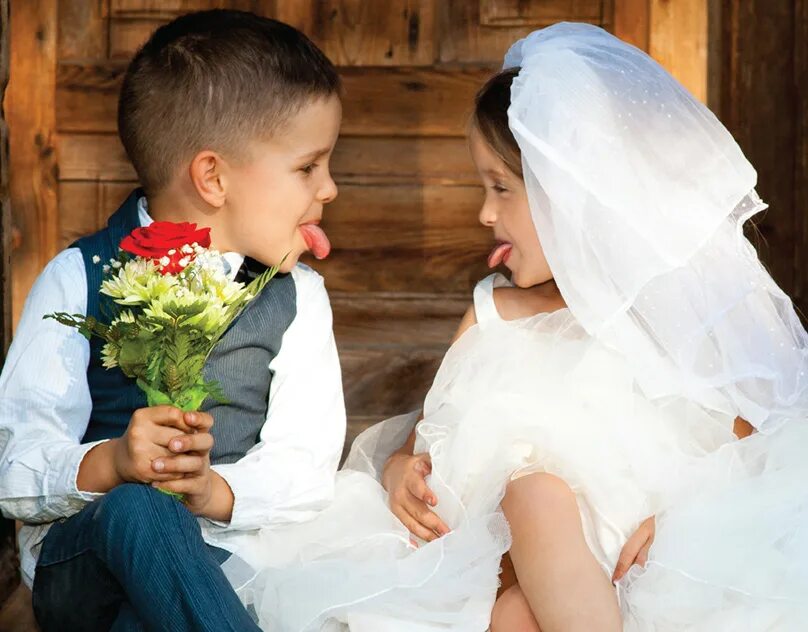 Я буду жениться свадьба. Дети жених и невеста. Мальчик невеста. Мальчик в платье невесты. Невеста с ребенком.