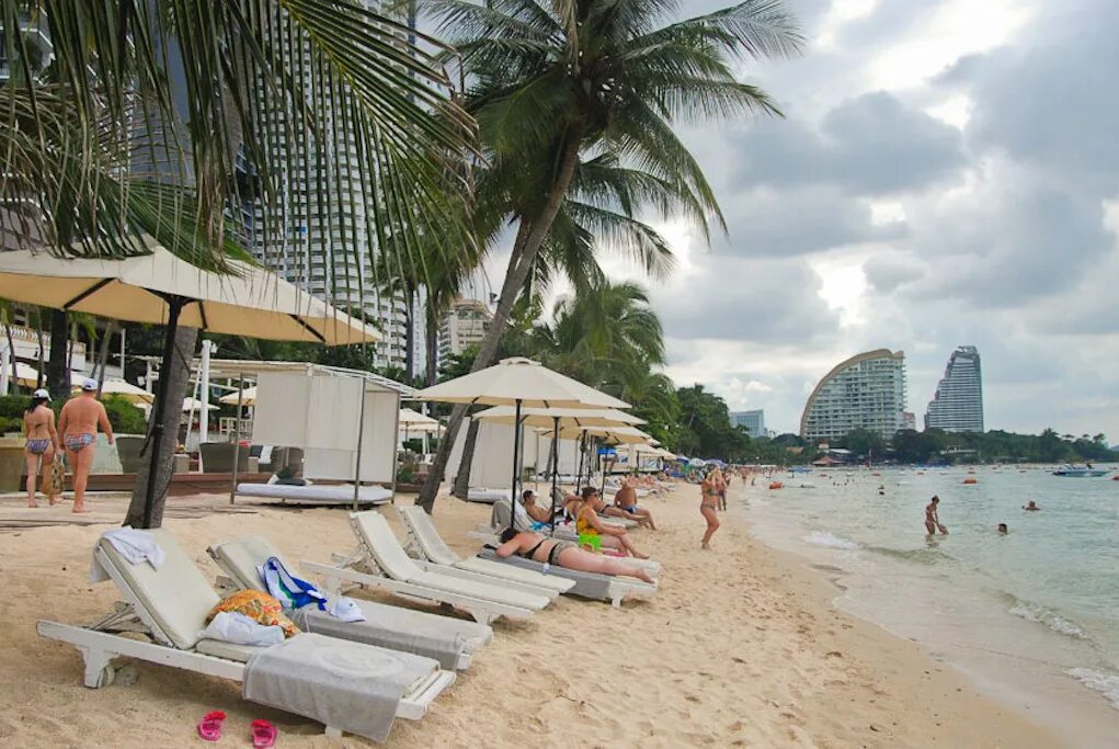 Wongamat Beach Паттайя. Пляж Вонгамат в Тайланде. Пляж Вонгамат (Wong Amat Beach). Пляж Джомтьен Паттайя. Паттайя в мае отзывы