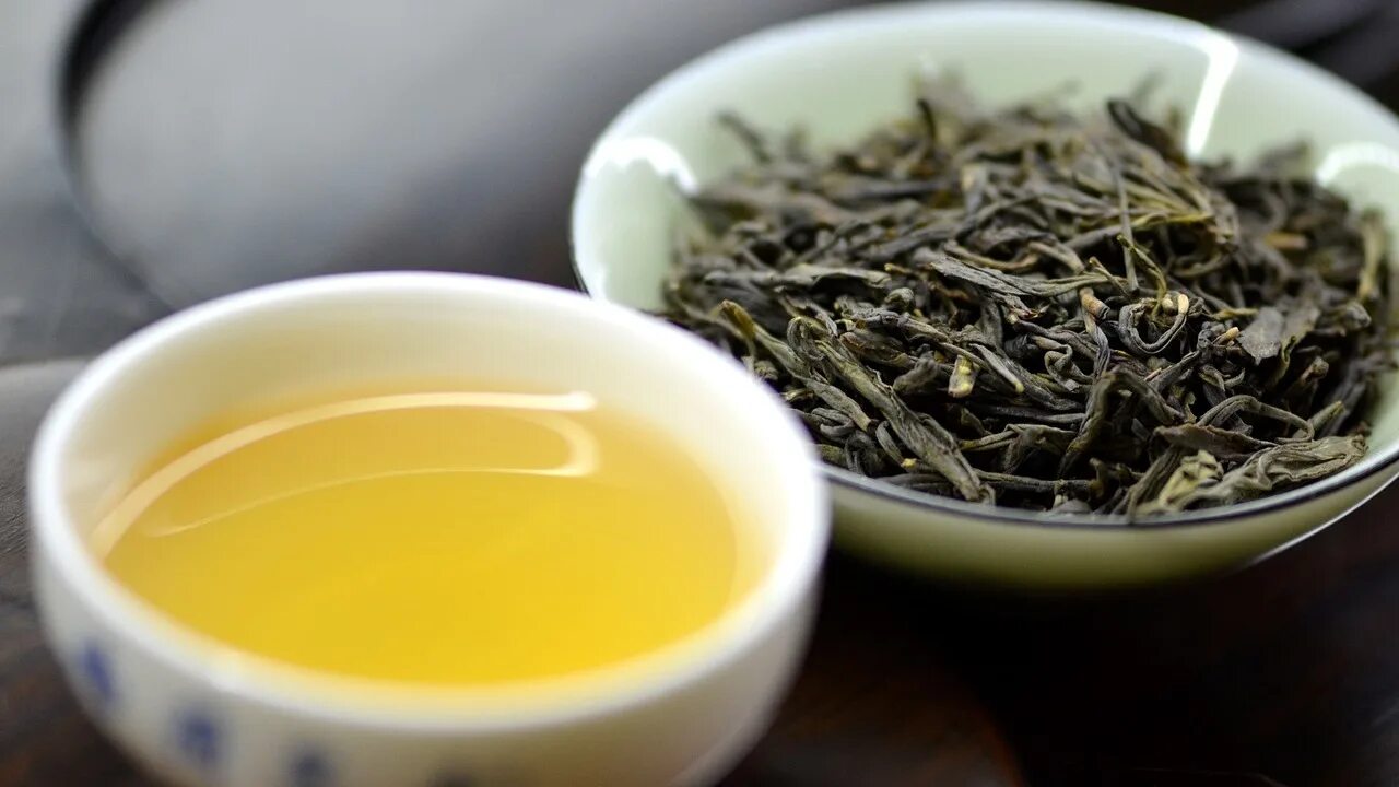 Где купить зеленый чай. Чай. Желтый чай. Зеленый чай из Китая. Желтый китайский чай.