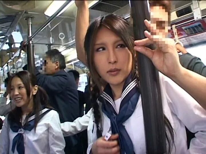 Зрелые японки в автобусе