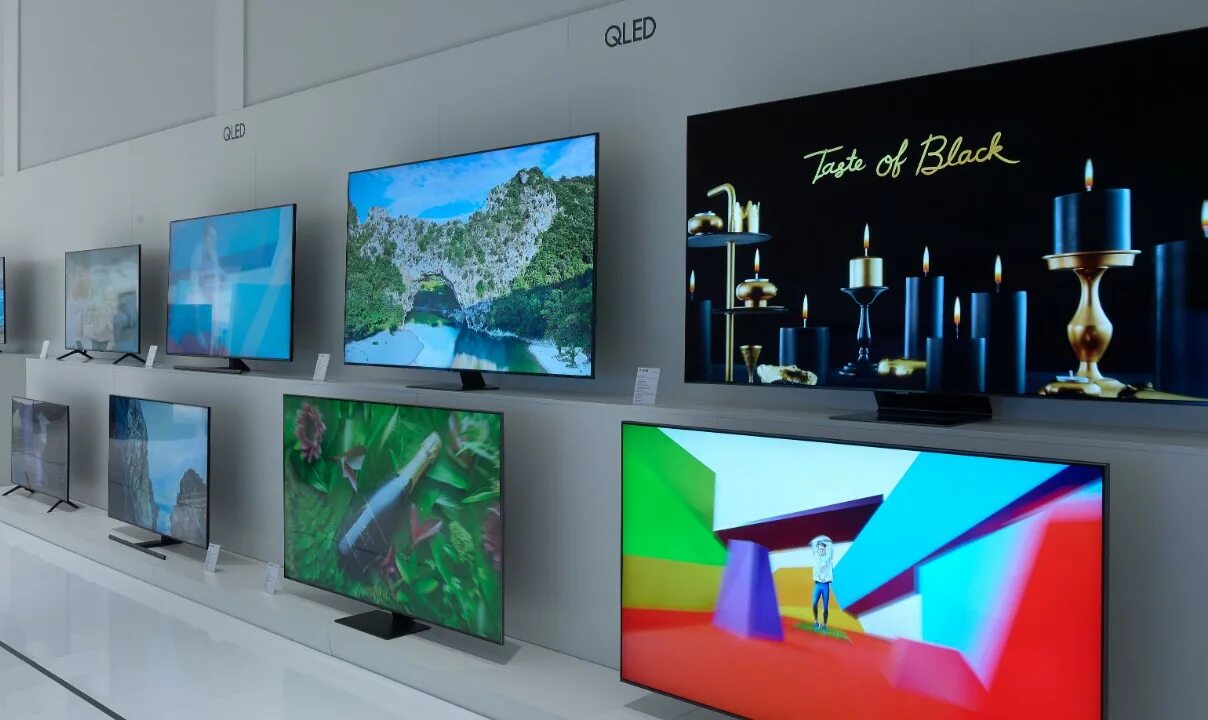 Новый телевизор пленка. Телевизоры QLED смарт 8к. Samsung Neo QLED 8k. Телевизор самсунг QLED 8к. Samsung QLED 65 2022.
