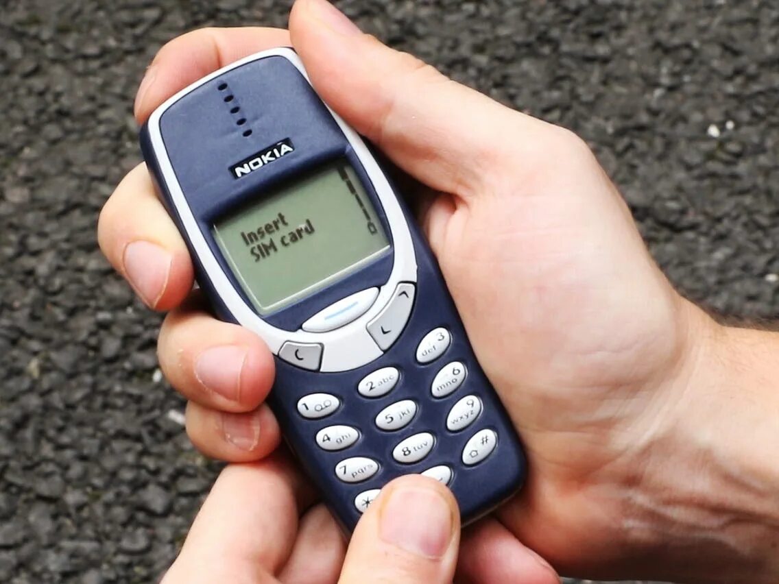 Видео телефона нокиа. Кнопочный нокиа 3310. Nokia 3310 old. Старый нокиа кнопочный 3310. Nokia 3310 старый.