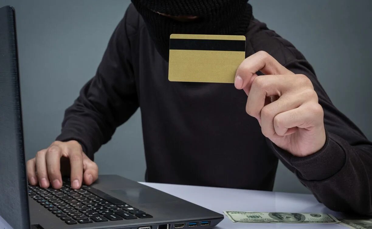 Обман в интернете. Мошенничество фон. Интернетмашенничество. Мошенничество через сайт. Мошенничество в сети интернет.