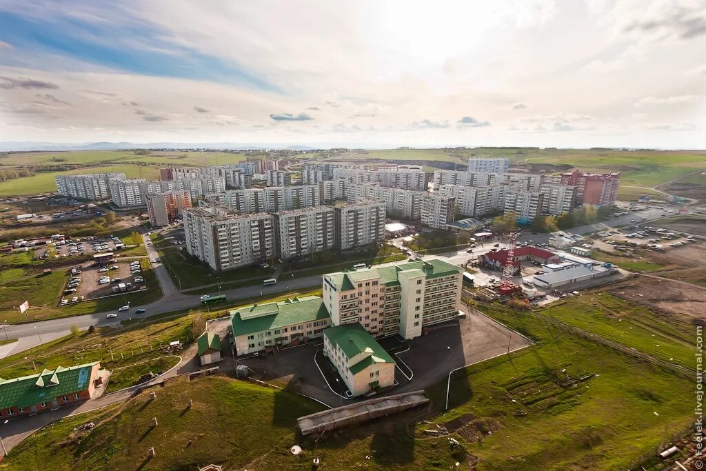 П солнечный красноярского. Красноярск Солнечный район. Микрорайон Солнечный Красноярск. Мкрн Солнечный Красноярск. Красноярск поселок Солнечный.