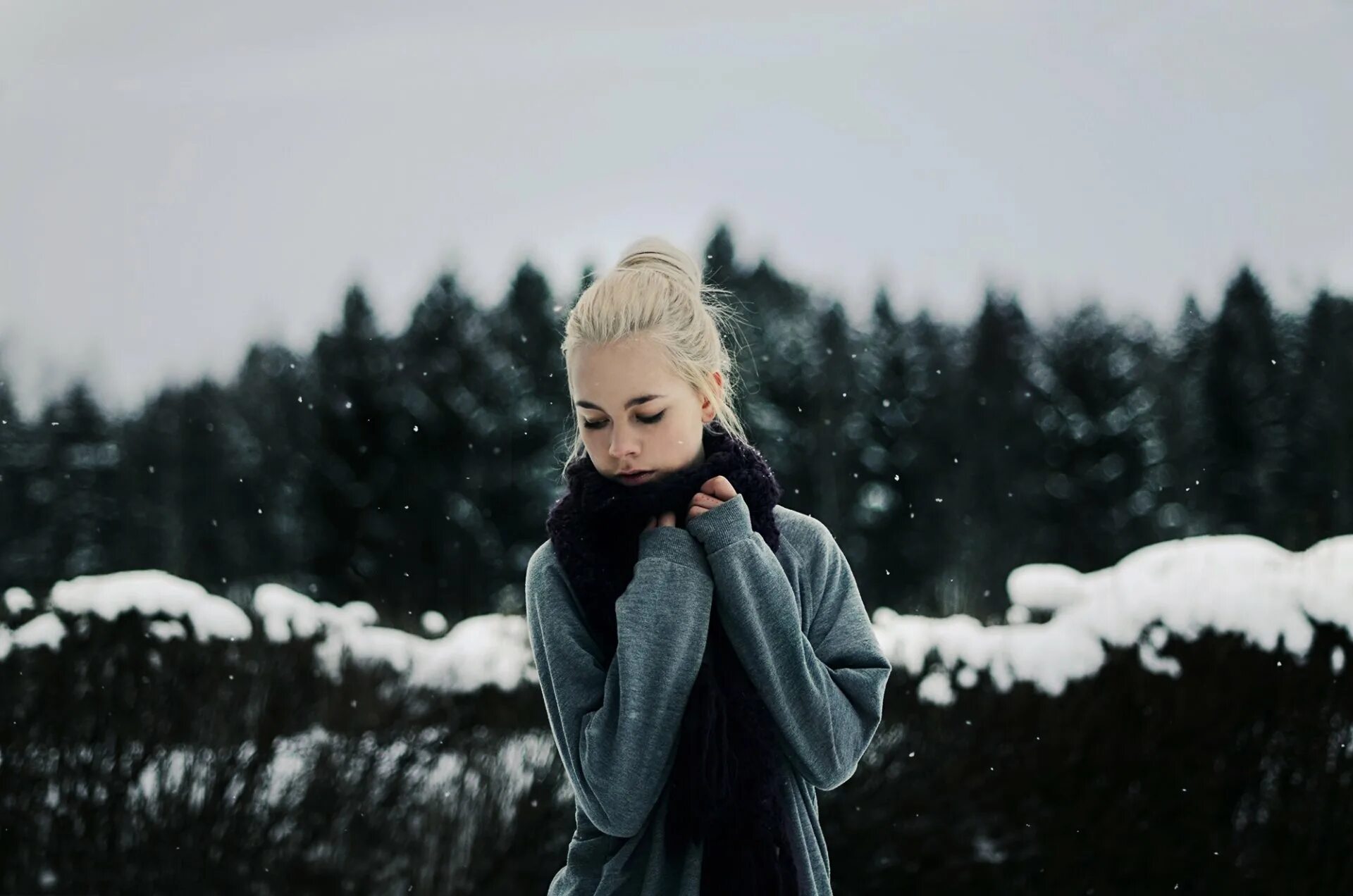 Винтер герл. Блондинка зима. Девушки блондинки зимой. Блондинка в снегу.