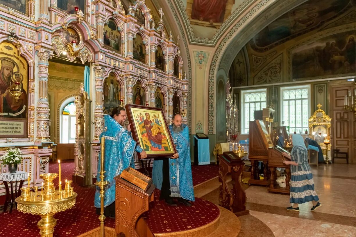 балашиха. преображенский храм в саввино железнодорожный. храм преображения господня в саввино железнодорожный. храм преображения господня в саввино. храм преображения господня в балашихе духовенства.