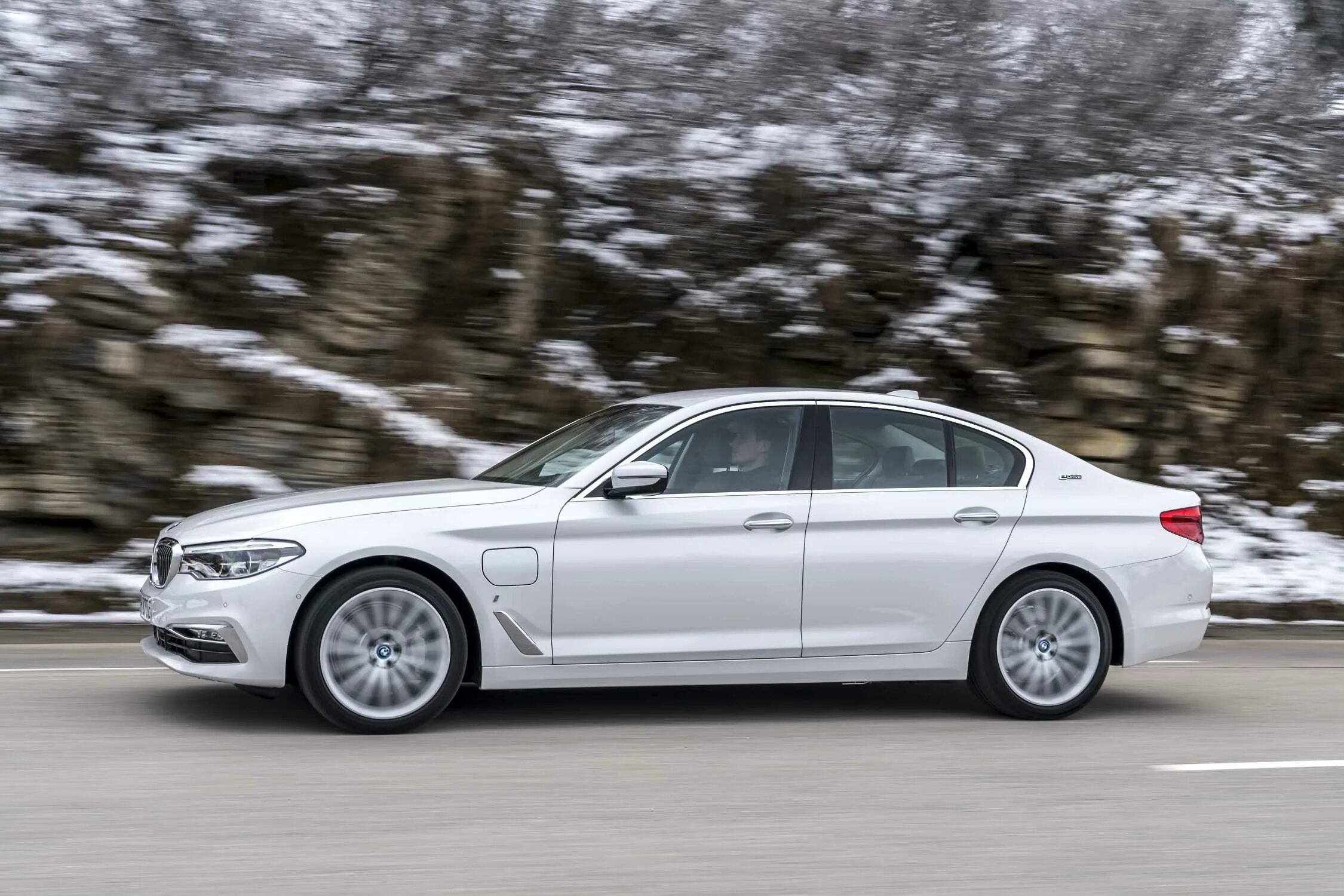 Bmw 530e g30. Bmw 530e iperformance. Bmw g30 530d. Бмв 5 530 2017. Бмв 530 е 2018.
