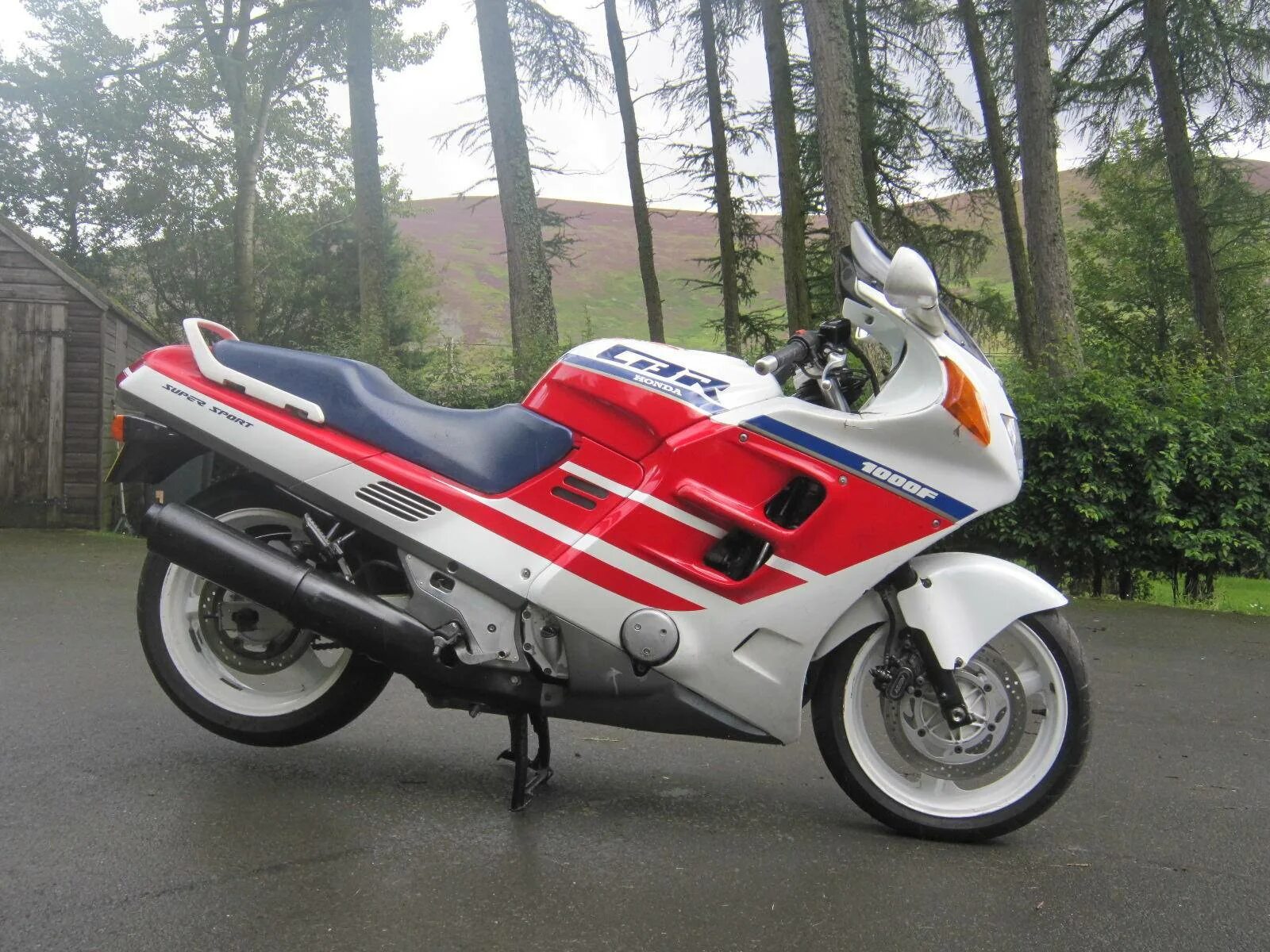 Пенополистирол ппс 16ф. Honda cbr1000f 1990. Хонда втр 1000ф. Мотоцикл honda cbr 1000 f. Фасадный пенополистирол псб-с 25ф.
