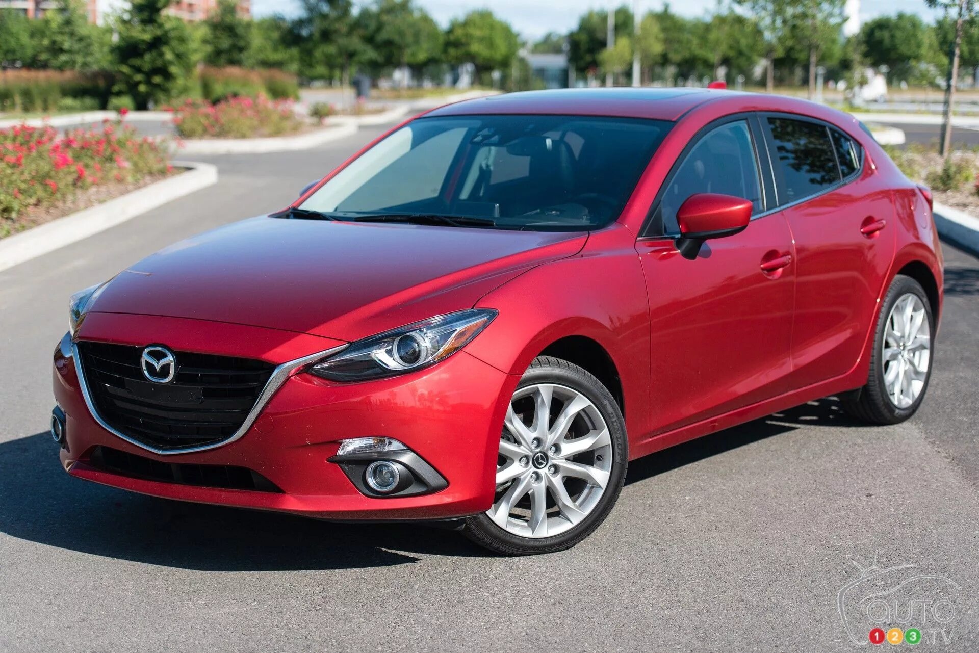 Mazda 3 2015. Mazda 3 хэтчбек 2015. Mazda3 компакт-кар. Mazda3 компакт-кар 2021. Мазда 3 16