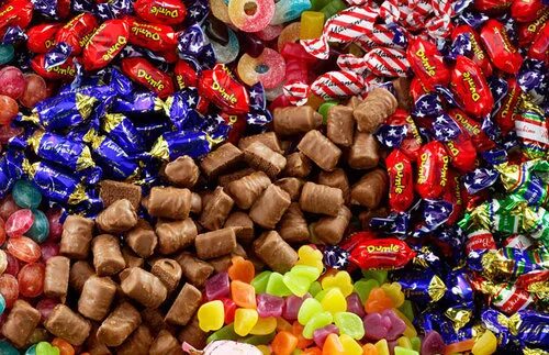 Сладости 18. Сладости 18. Сладкие конфеты. Сладости 18. Всемирный день конфет.