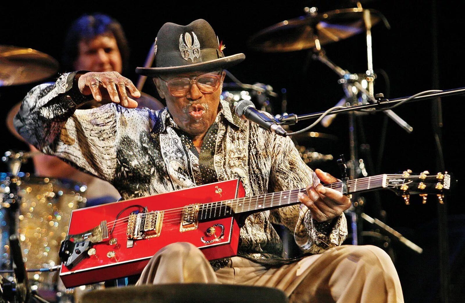 Рок н ролл 2 гитара. Bo diddley. рок исполнитель бо диддли. гитара бо диддли. электрогитара bo diddley.