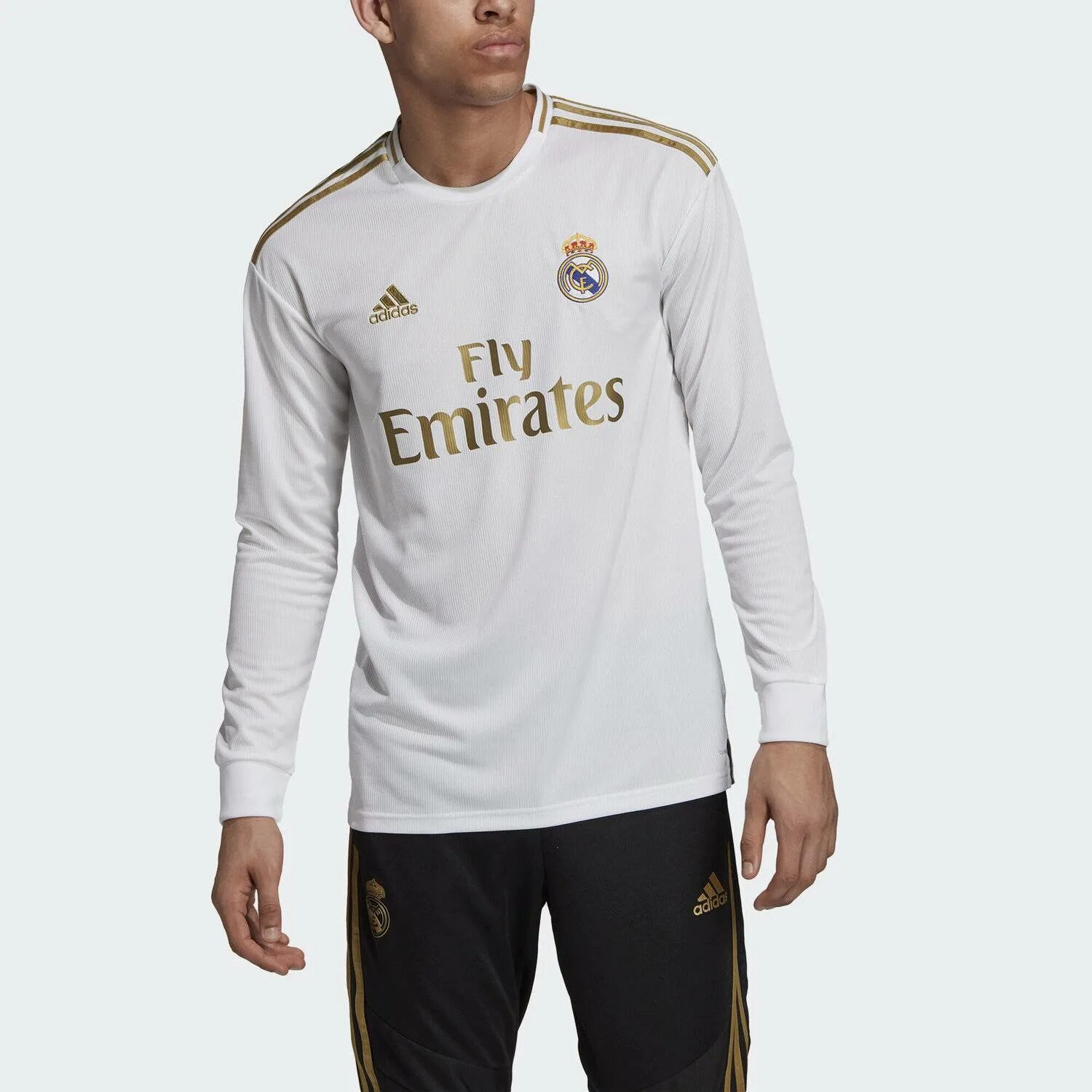 Купить футболку реал. Лонгслив мужской Реал Мадрид adidas. Футболка Реал Мадрид адидас. Форма Реал Мадрид с длинным рукавом. Игровая футболка Реал Мадрид.