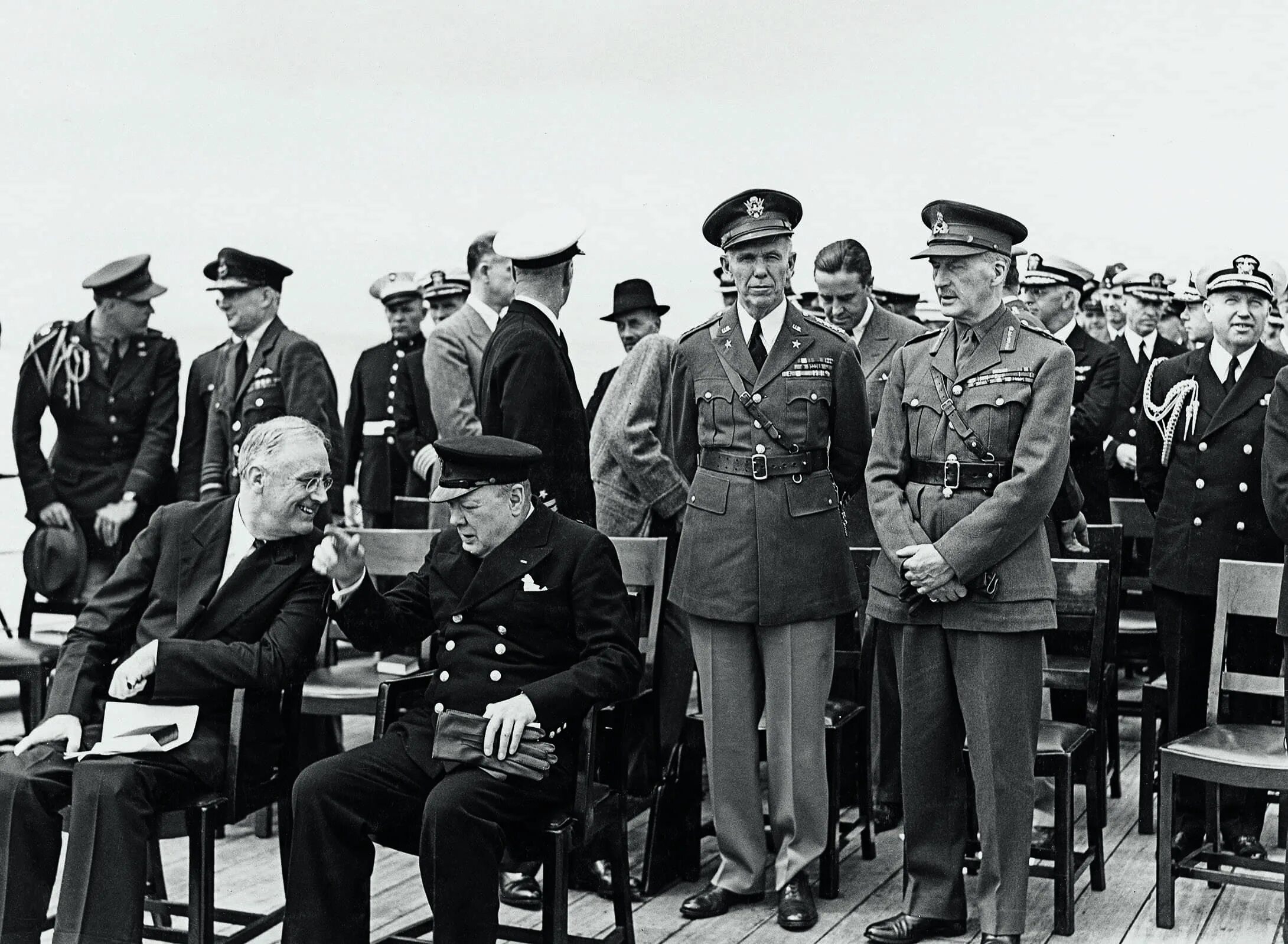 Рузвельт Франклин Ялтинская конференция. Уинстон Черчилль Ялтинская конференция. Франклин Рузвельт и Черчилль. Рузвельт 1943.