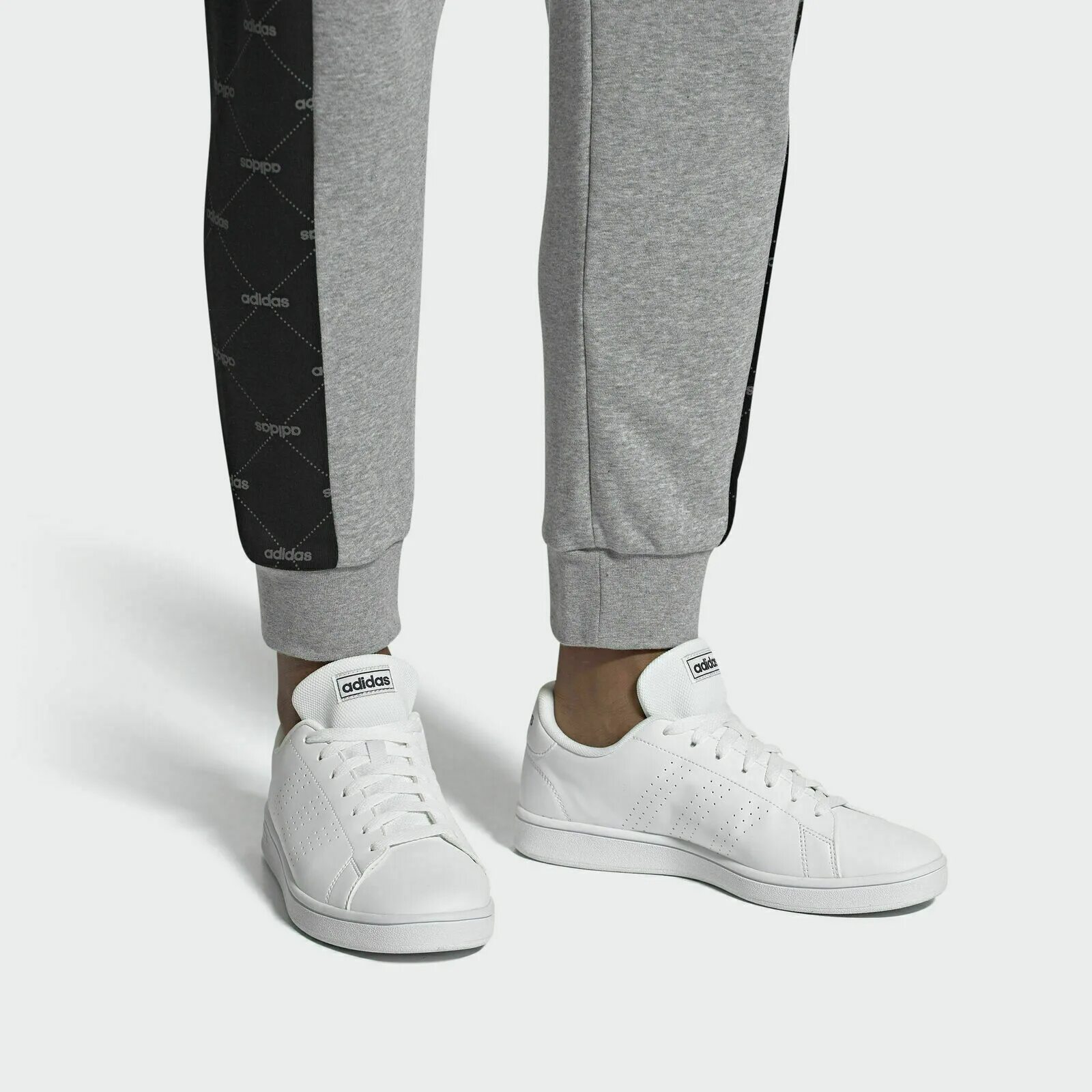 Адидас адвантаж. Кроссовки adidas advantage base. adidas advantage base мужские белые. кеды адидас адвантаж. кеды мужские adidas advantage base.