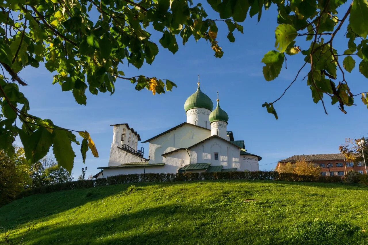 Экскурсионный псков. Псковский Кремль Псков Архитектор. Псков обзорная экскурсия. Псков обзорное. Псков обзорная экскурсия с посещением Кремля.