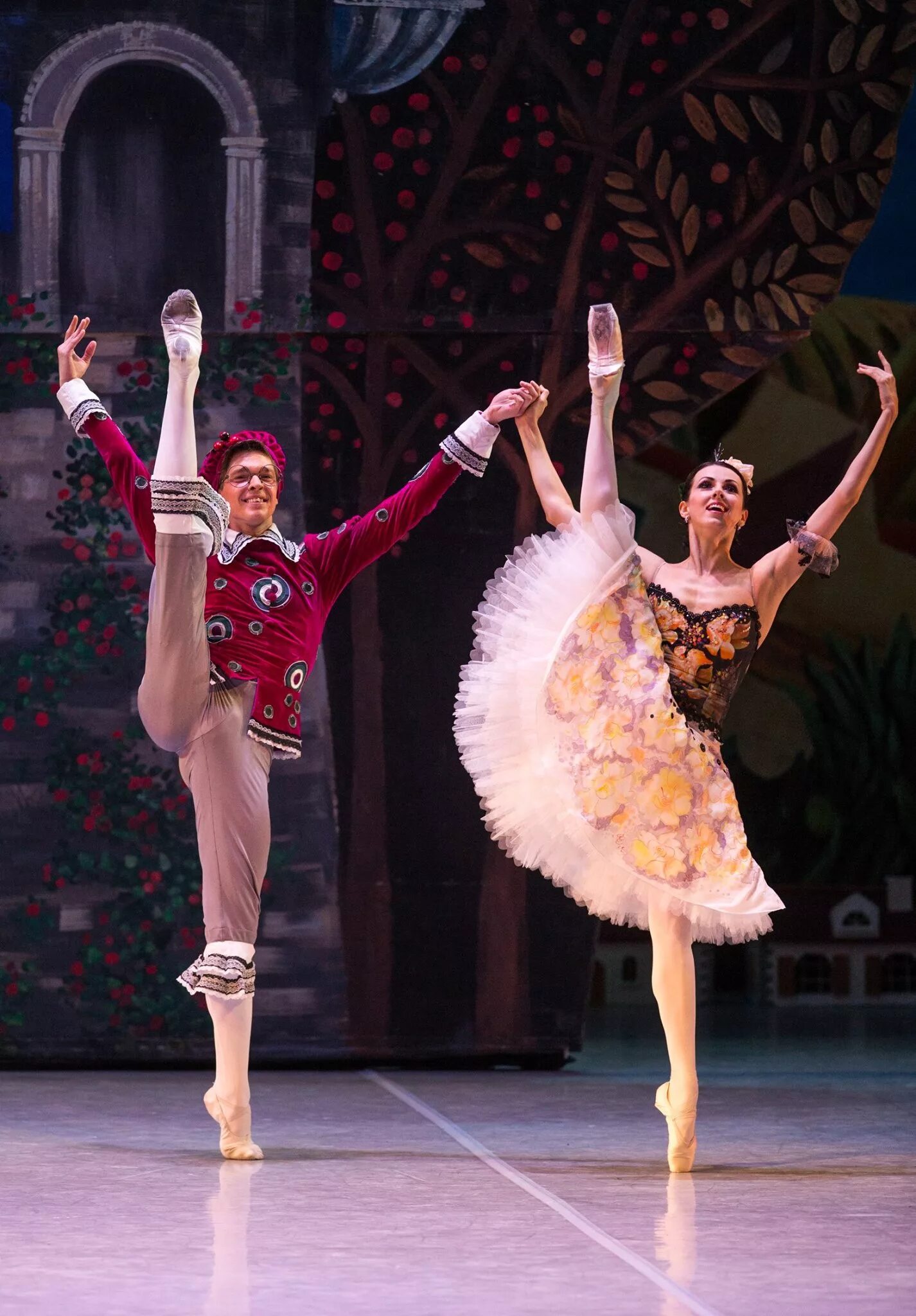 Наталья осипова цвелодуб. Леонид сарафанов балет. Сарафанов балет. Леонид сарафанов балет. Олеся новикова прима мариинского балета.