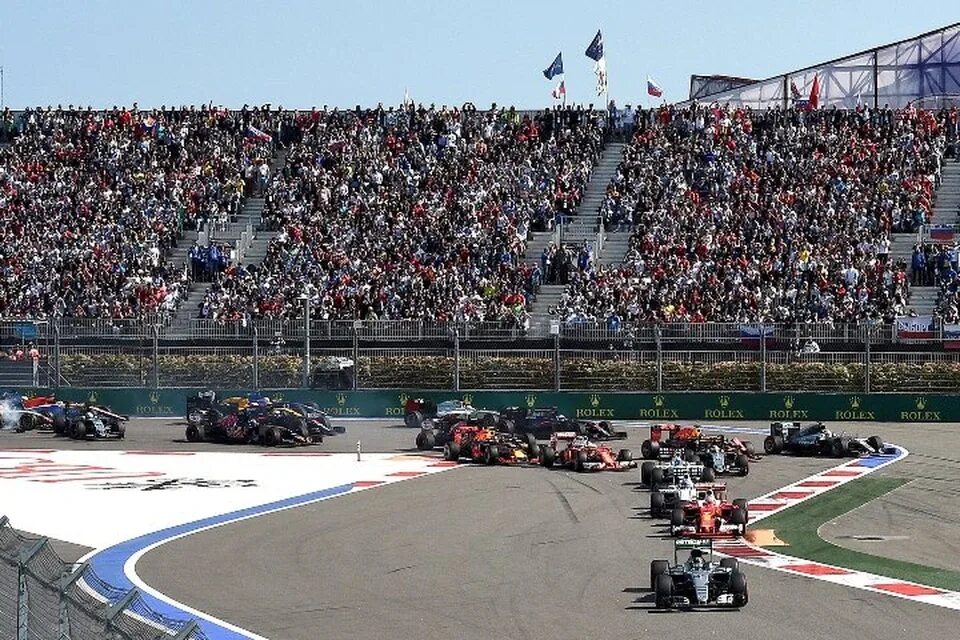 F1 fans. Сочи автодром трибуна т2. Formula 1 Сочи. Sochi Autodrom f1. F1 Russian Grand prix.