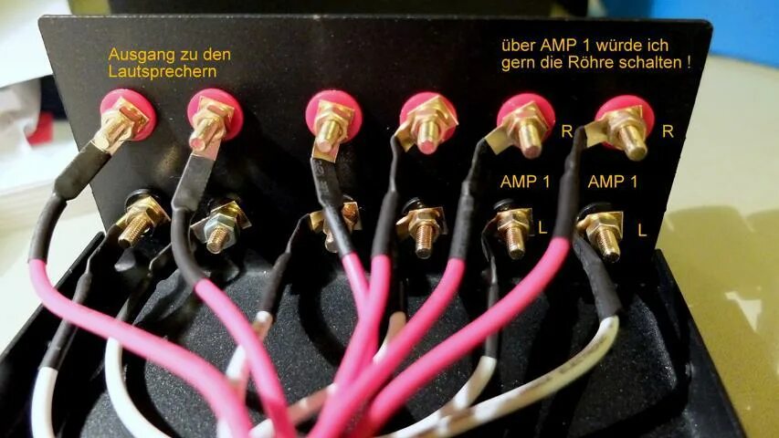 S amp. Коммутатор dynavox amp-s. коммутатор dynavox amp-s silver. dynavox переключатель акустики. dynavox amp-s black.