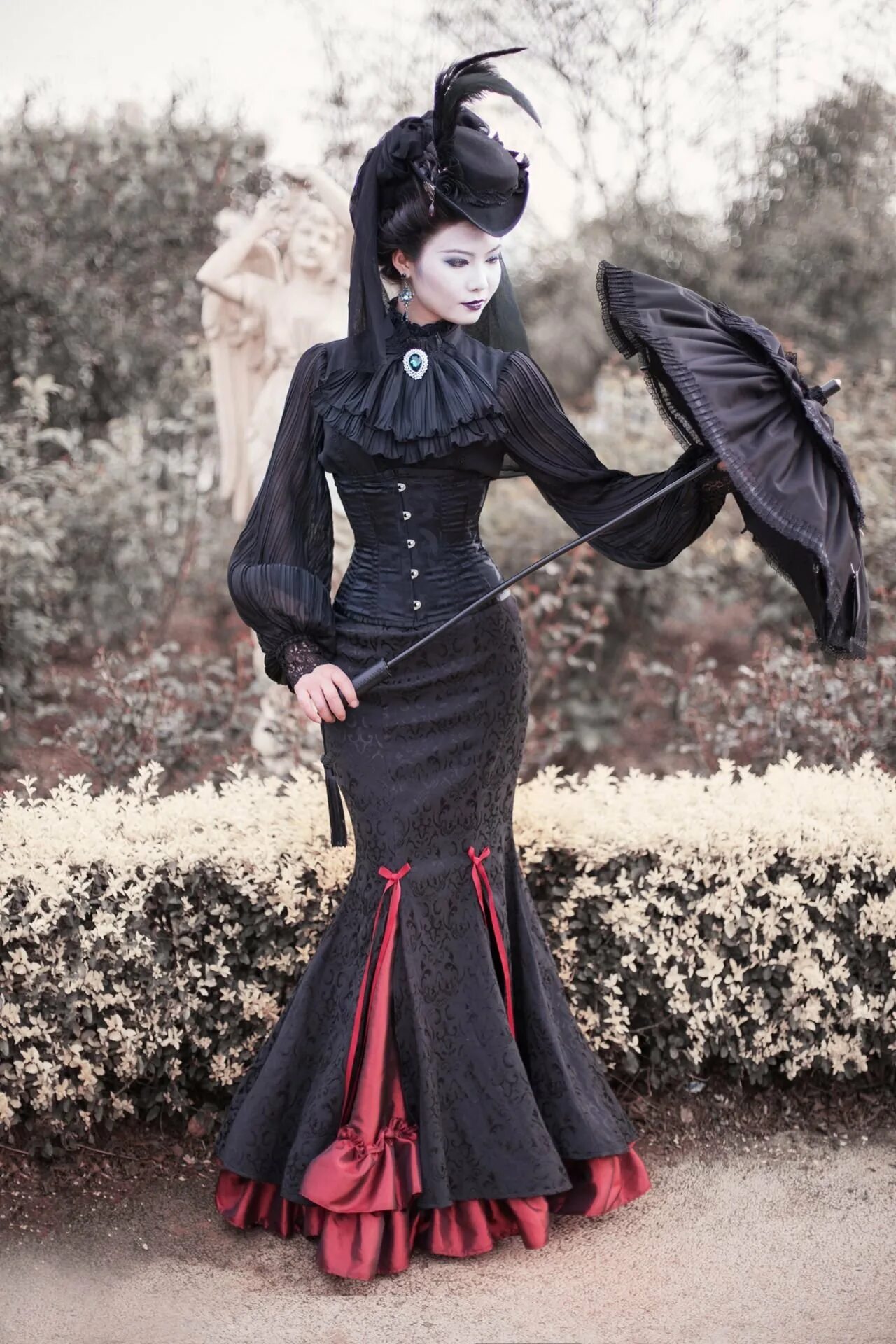 Victorian Vampire goth стиль. Викторианская мода Готика. Платья в стиле викторианской готики. Викторианские платья Готика.