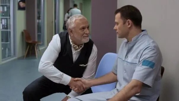 Доктор анонсы. Доктор анонсы. Женский доктор 3 широков. Доктор анонсы. Врачи против интернета.