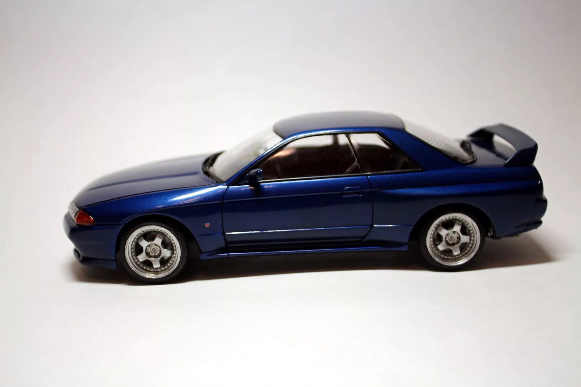 Nissan r32 Tamiya. Nissan Skyline r32 Tamiya 1/24. Nissan Skyline 1:24. Nissan Skyline r32 Tamiya. 15 32 a 1 24