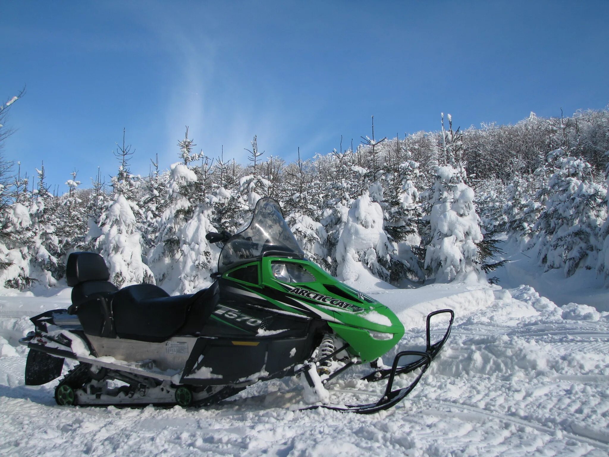 Snowmobile ru снегоходный. Арктик Кэт т570. Снегоход BRP Arctic Cat. Arctic Cat 750. Arctic Cat 570.