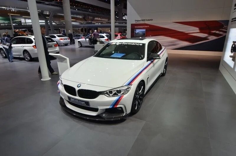 Акцентные наклейки M Performance для BMW M4 F82 " 51142351090
