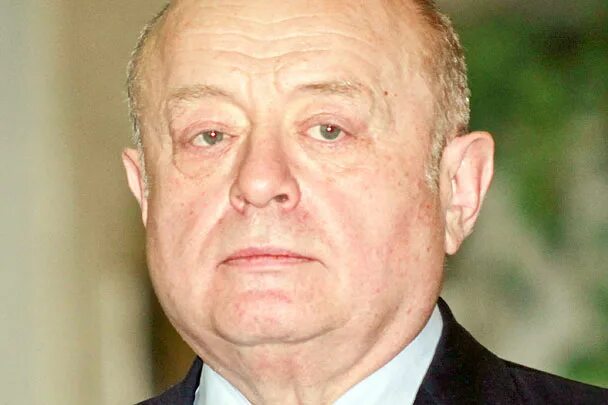Бывший премьер Михаил Фрадков может возглавить наблюдательный совет "Банка разви