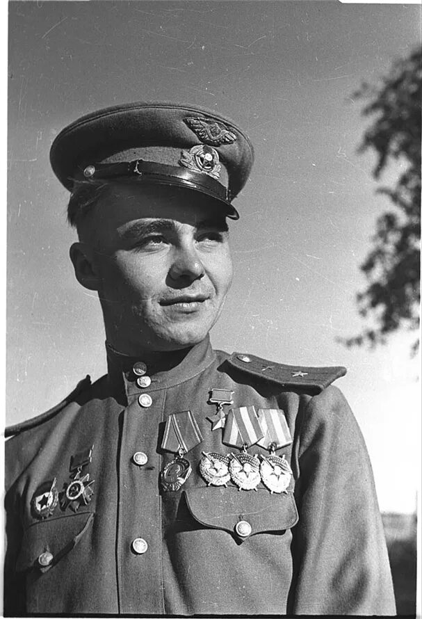 Павличенко людмила михайловна. Люди второй мировой. Великая отеч война 1941-1945 гг. Солдаты второй мировой войны. Люди второй мировой.