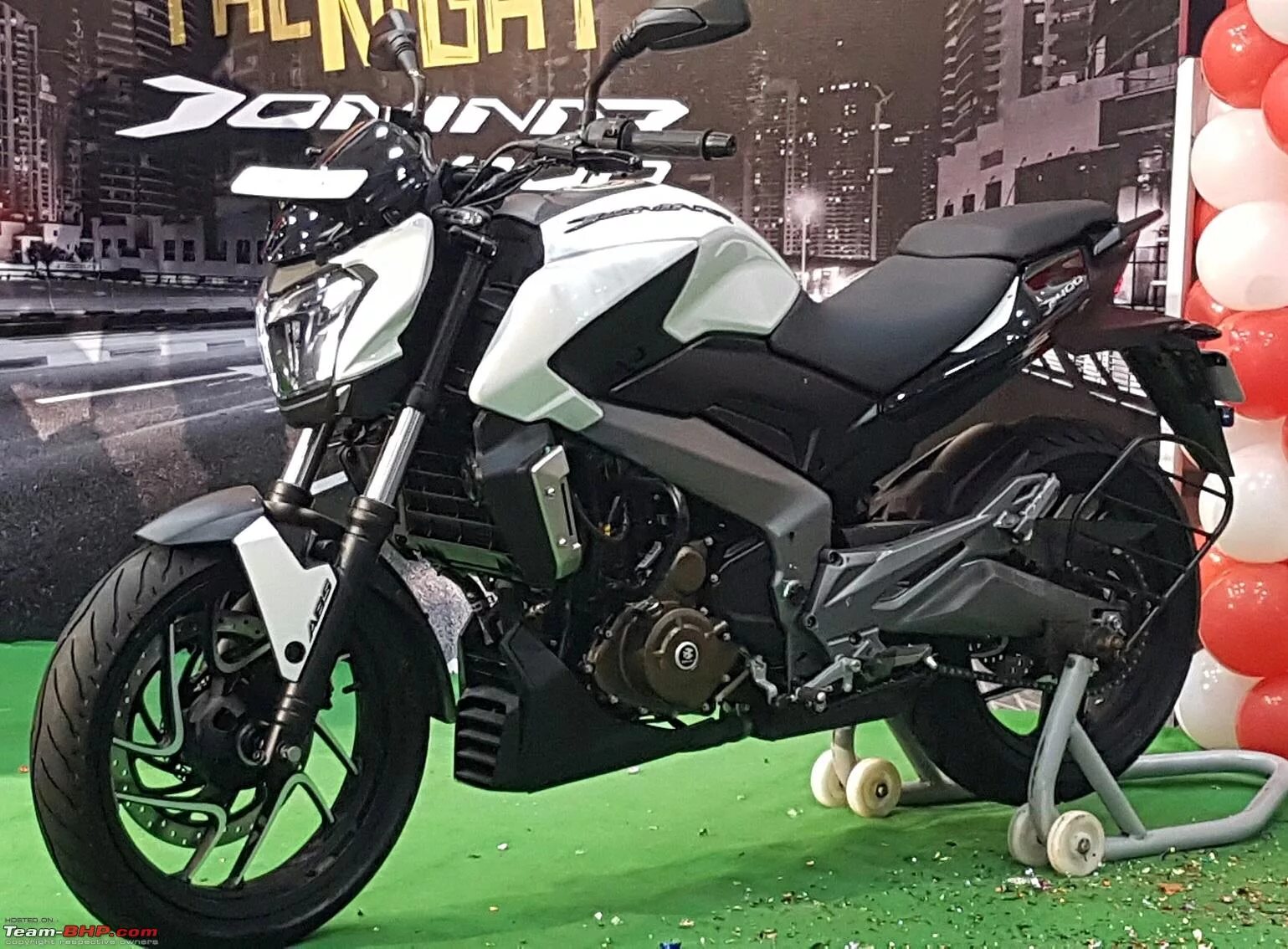 Баджадж Доминар 400. Доминар 400 2022. Баджадж Доминар 250. Bajaj Dominar 400 ABS. Bajaj dominar 250