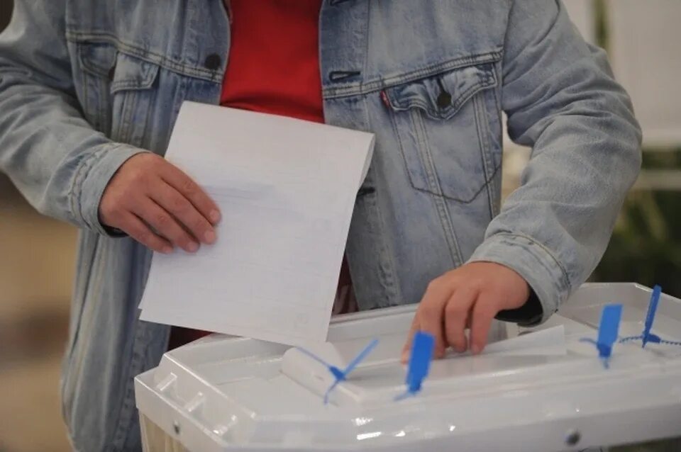 Какие выборы 1 сентября. Выборы в отдаленных местах. Голосование россиян за границей. Как проходит выборы фото.