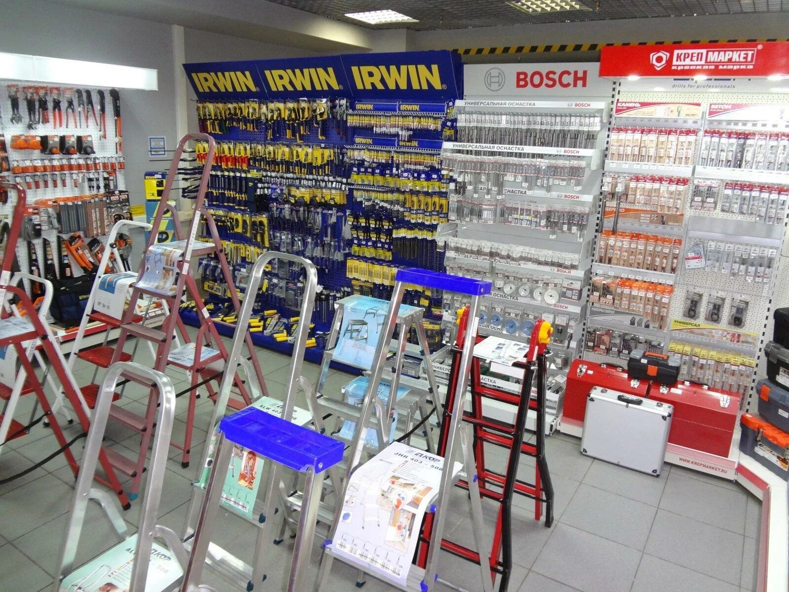 Метизы крепеж. Выкладка крепежа. Крепеж рядом. Крепеж рядом. Fk04300161pfs комплект метизов.