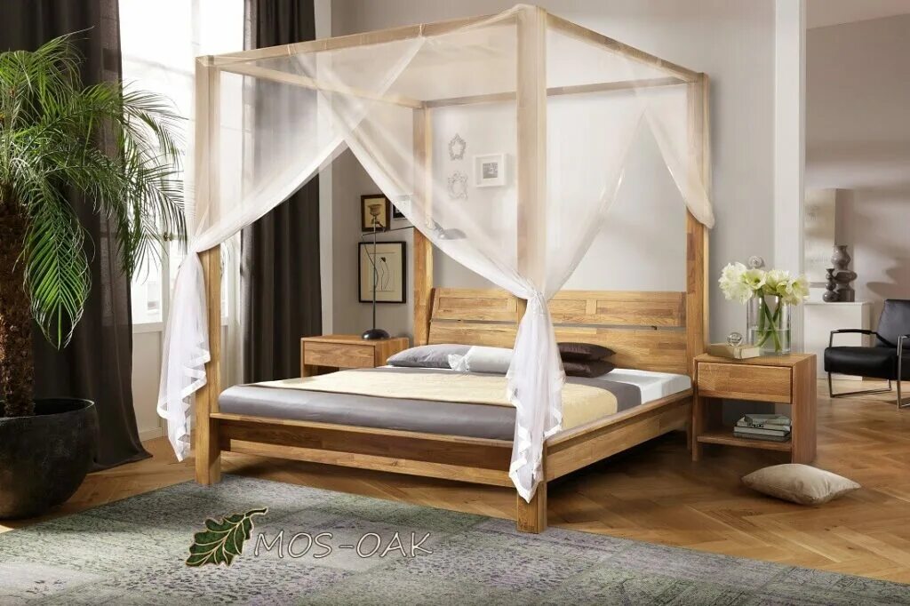 Двуспальная кровать дома дом. Кровать с балдахином. Деревянная кровать с балдахином. Кровать с балдахином двуспальная. Кровать с пологом.