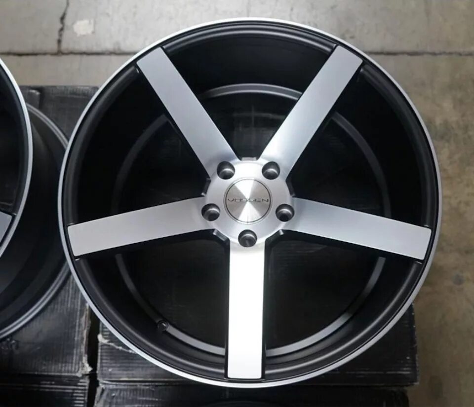 Диски воссен 16 5 114.3. Vossen cv3 r17. Vossen cv3 r20. Диски Vossen cv3 r20. Vossen cv5 r16 5x114.3.