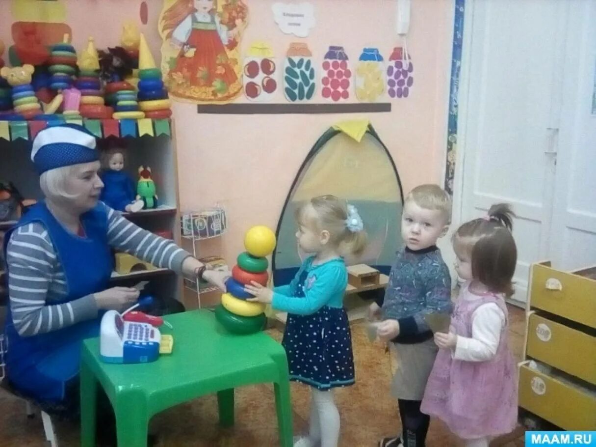 С р игра в младшей. Сюжетно-ролевая игра магазин в младшей группе. сюжетно-ролевая игра магазин в подготовительной группе. сюжетно-ролевые игры во 2 младшей группе магазин. сюжетная игра в младшей группе.
