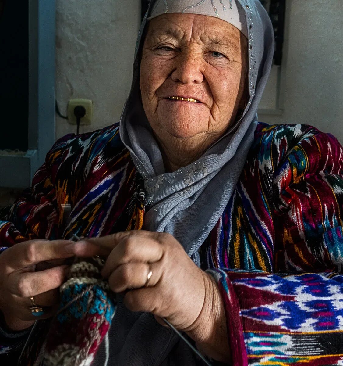 Узбекские женщины. Узбекская бабка. Таджикская бабушка. Старая узбекская женщина. Бабки девственницы