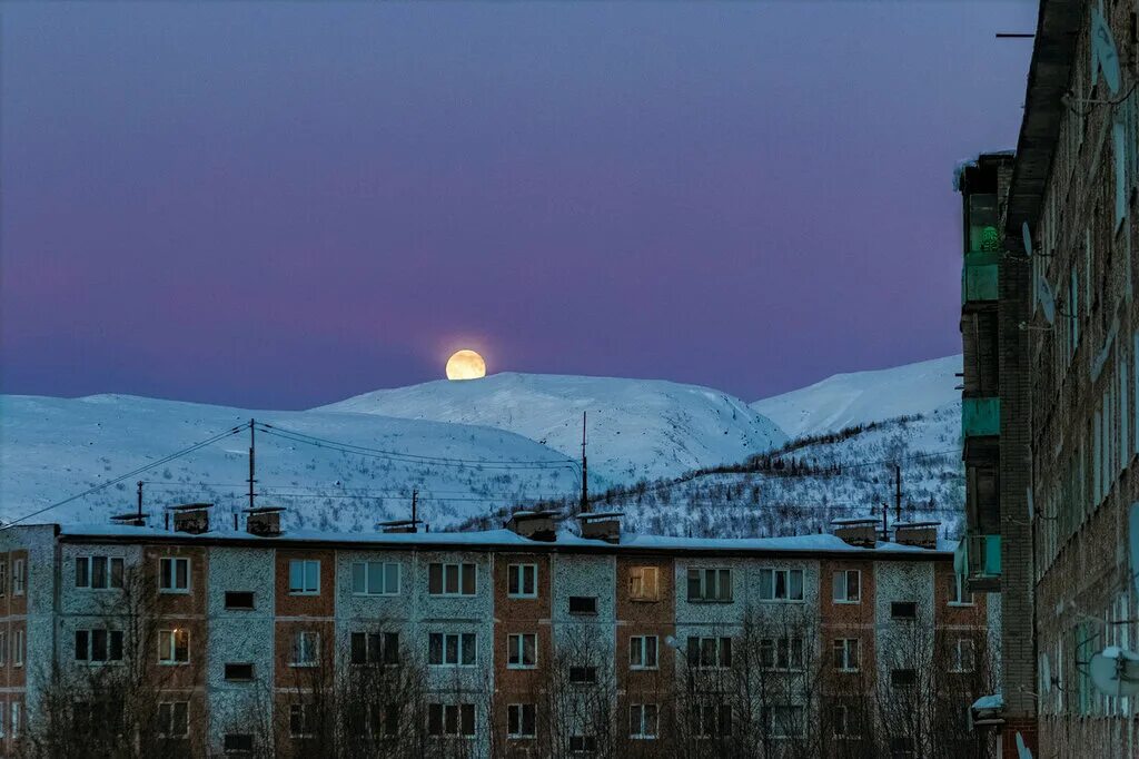 Сайт кировск мурманской области. Хибины город Кировск. Кировск город в Мурманской. Кировск Мурманская область 90е. Хибины, г. Кировск,.