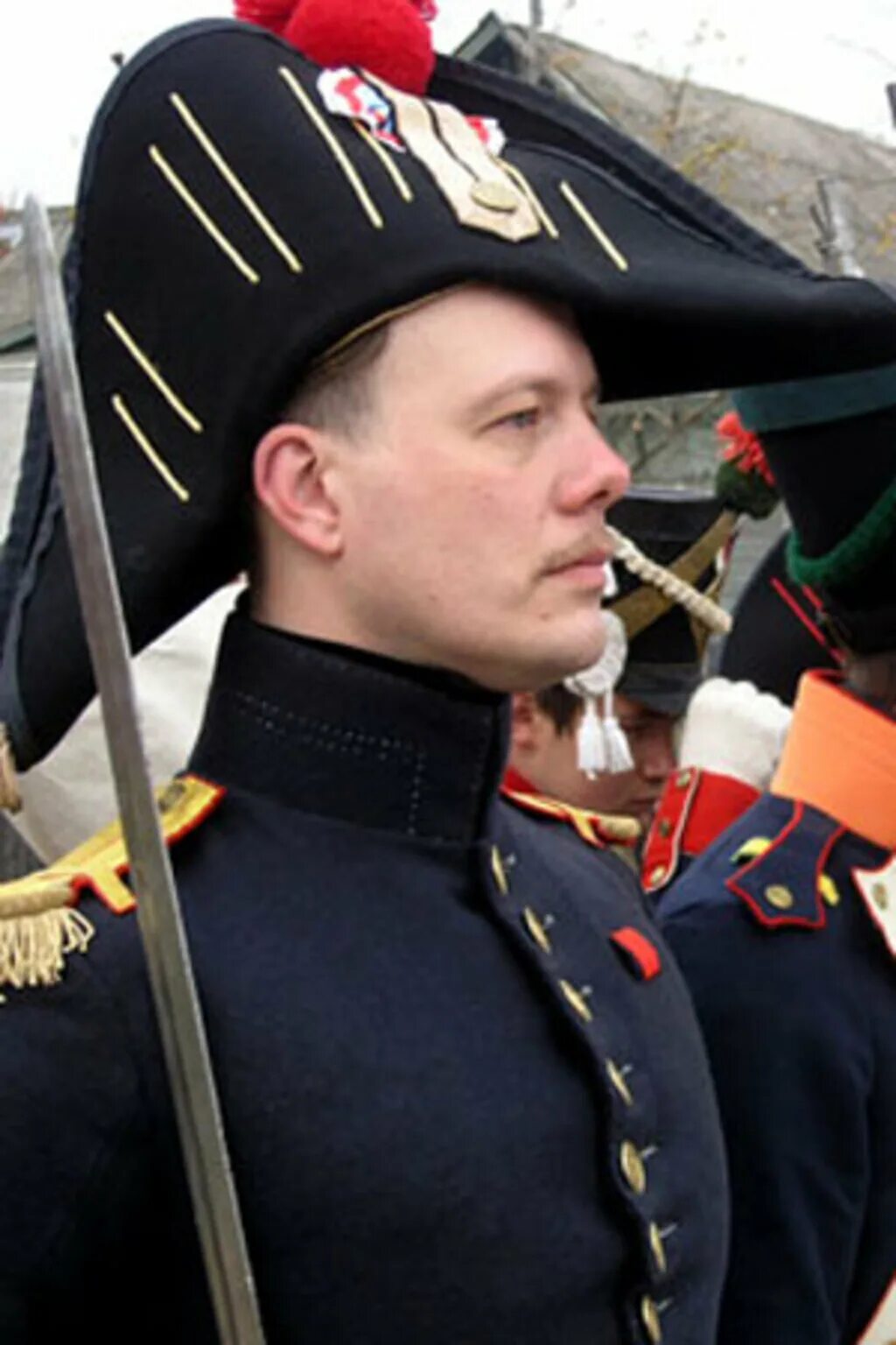 Офицер наполеона. Форма генерала французской армии 1812. Французские гусары 1812. Капитан наполеоновской армии. Офицеры французской армии.