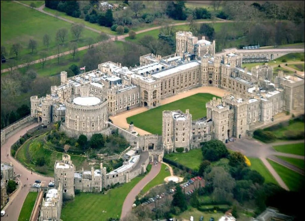 Королевские владения. Виндзорский замок (Windsor Castle). Виндзорский замок, Беркшир, Англия. Windsor Castle , графство Беркшир. Виндзорский замок – резиденция королевы Великобритании..