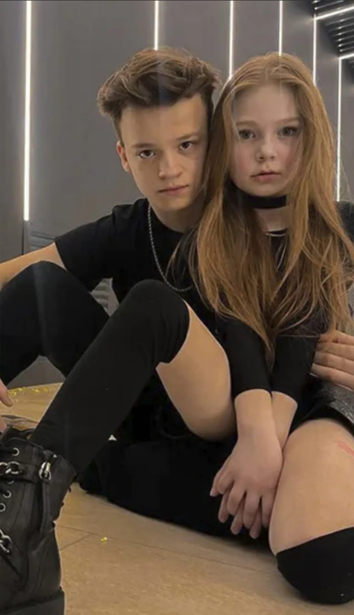 Встречается с 13 летним. Встречается с 13 летним