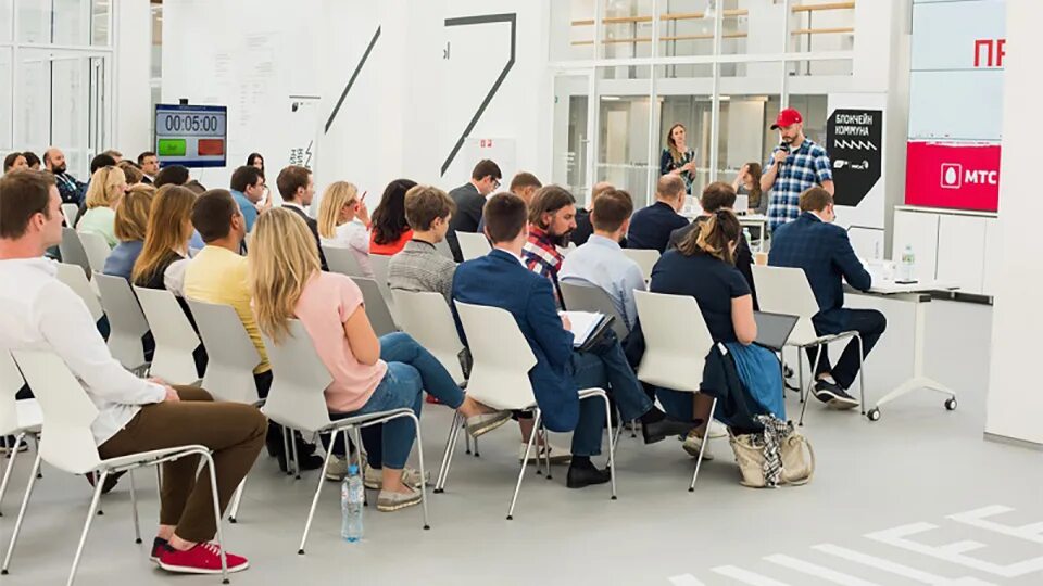 Стартап хаб. Стартап хаб. Логотип mts startup hub. Мтс акселератор. Стартап хаб.