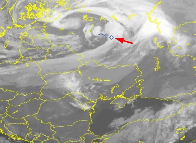 Снег с грозой. Снеговая гроза. Метель с грозой. Бывает ли гроза со снегом.