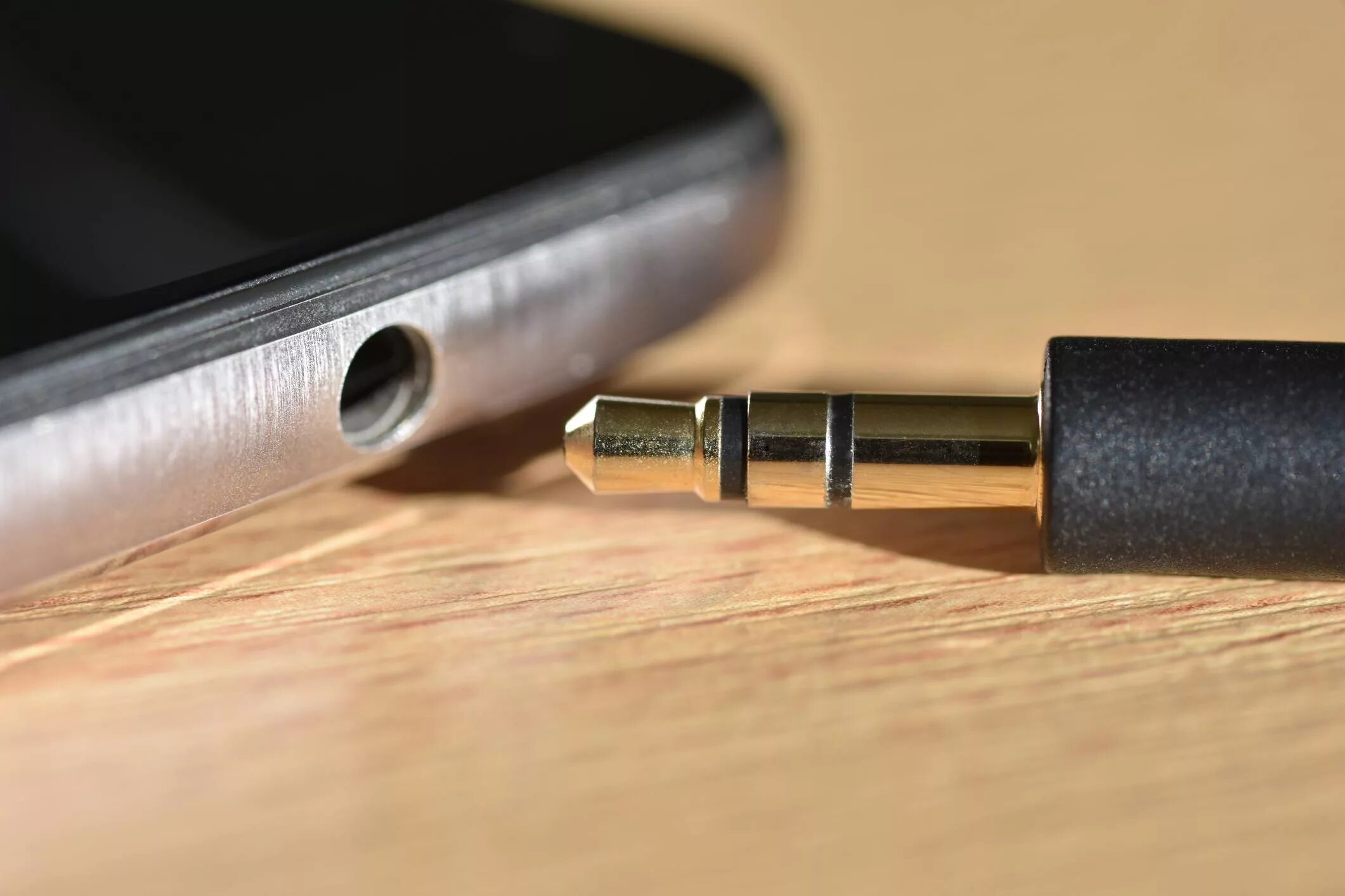 Headphone Jack 3.5 mm. Разъём для наушников 3.5 мм в телефоне. Разъём 3.5 мм наушники. Iphone 6 разъем для наушников.