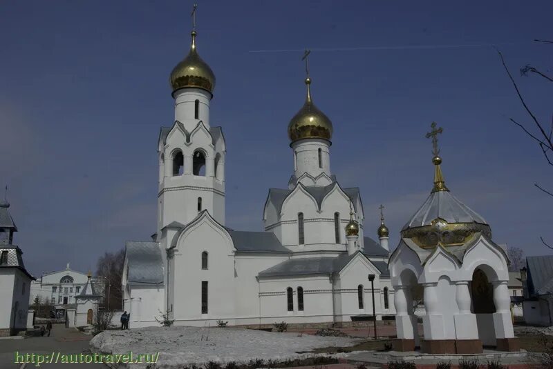 Мужской монастырь новосибирск. Храм новомучеников исповедников российских город новосибирск. Церковь во имя архистратига михаила новосибирск. Михайло-архангельский монастырь село козиха. Иоанно-предтеченский монастырь новосибирск.